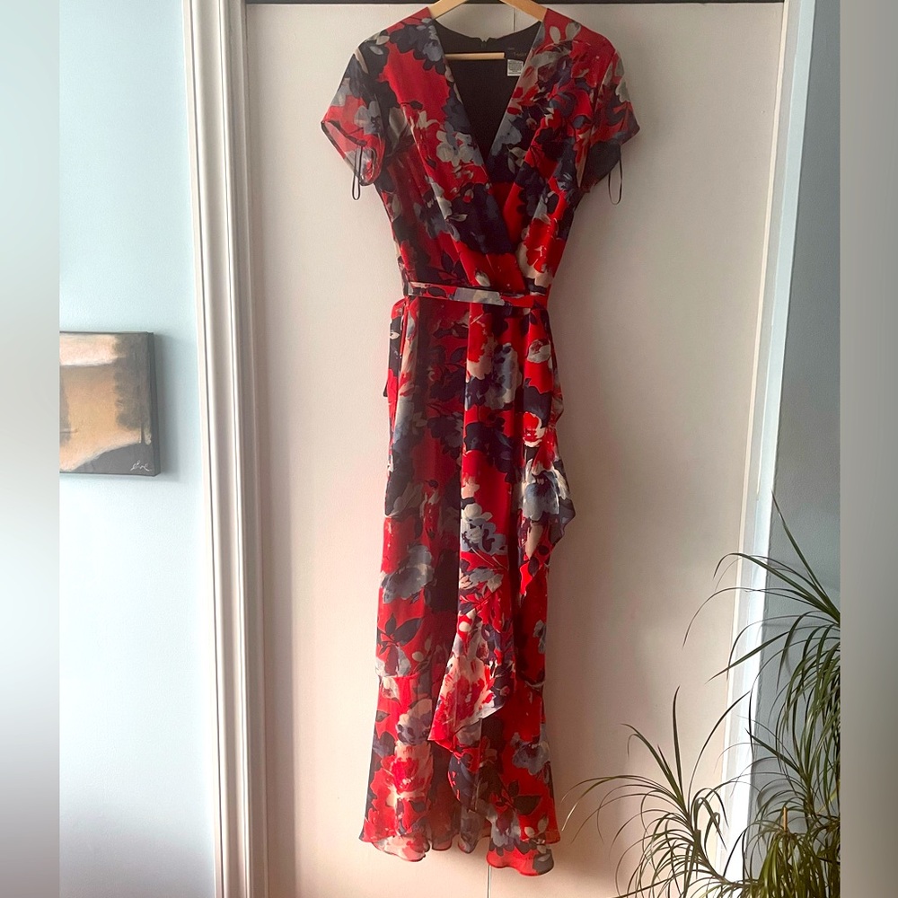 JUST TAYLOR High Low Maxi Dress Chiffon Wrap in Floral Print. Size 8